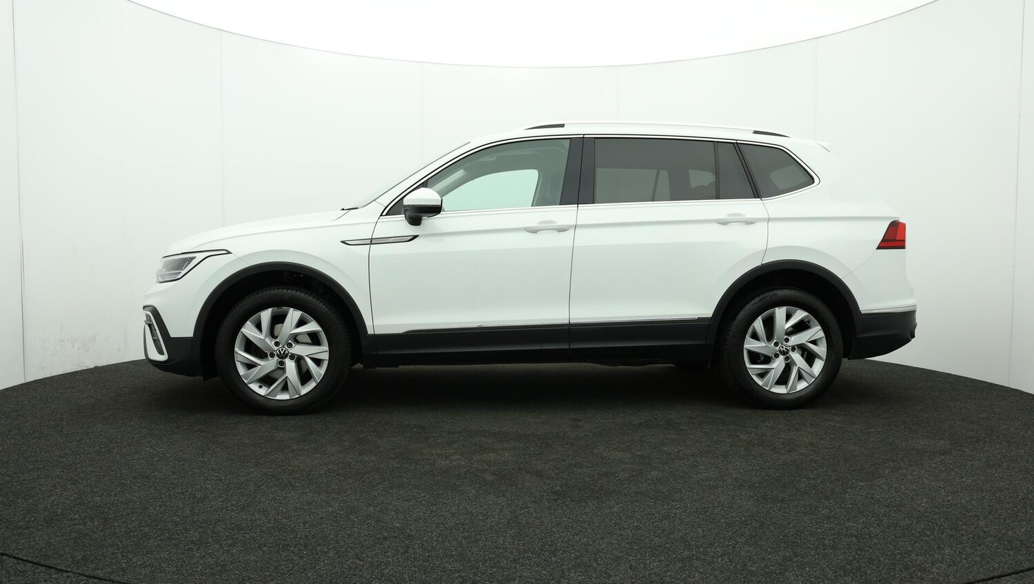 Used Volkswagen Tiguan Allspace 2023 for sale - 76167119: Photo 71