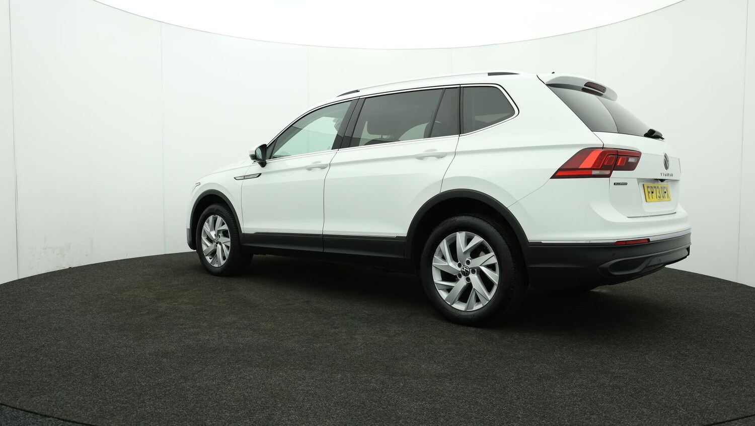 Used Volkswagen Tiguan Allspace 2023 for sale - 76167119: Photo 78