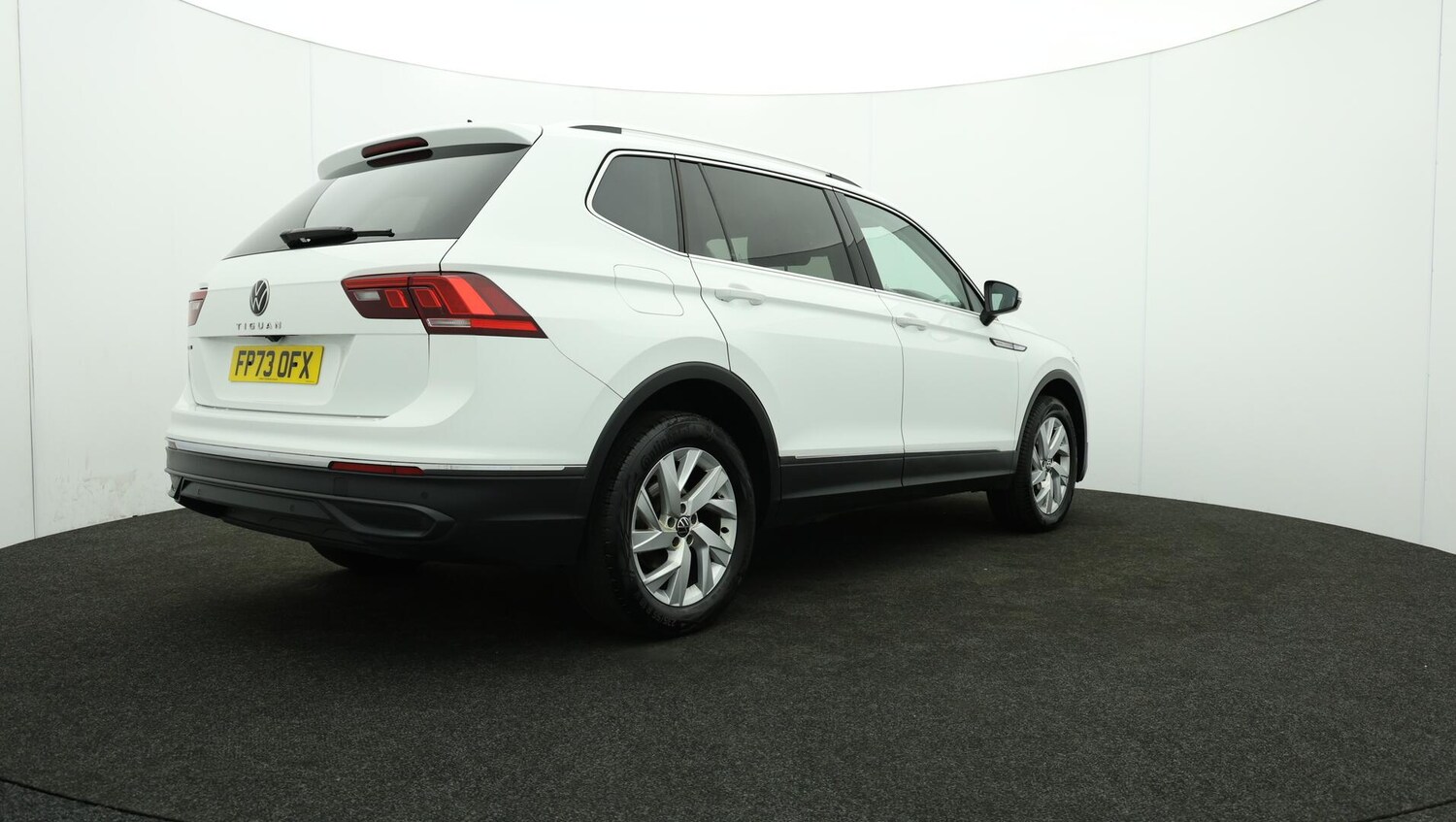 Used Volkswagen Tiguan Allspace 2023 for sale - 76167119: Photo 86