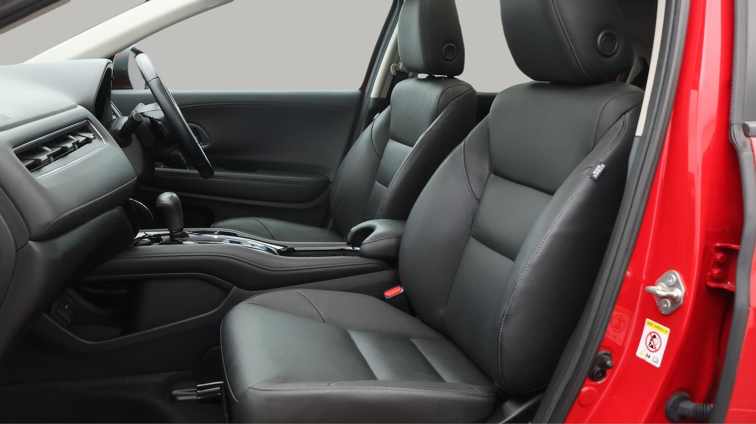 Used Honda HR-V 2017 for sale - 76059574: Photo 14