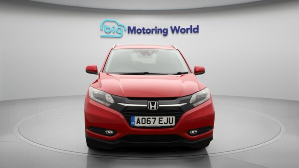 Used Honda HR-V 2017 for sale - 76059574: Photo 2