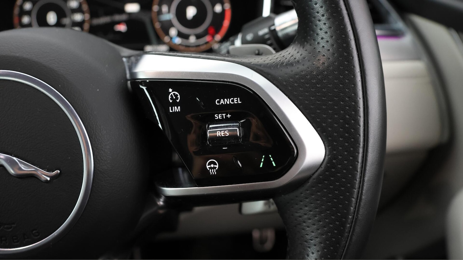 Used Jaguar F-Pace 2021 for sale - 76521699: Photo 28