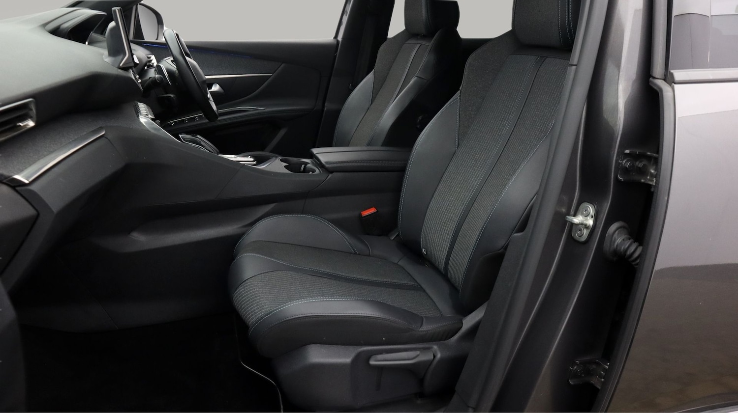 Used Peugeot 3008 2023 for sale - 77897227: Photo 14