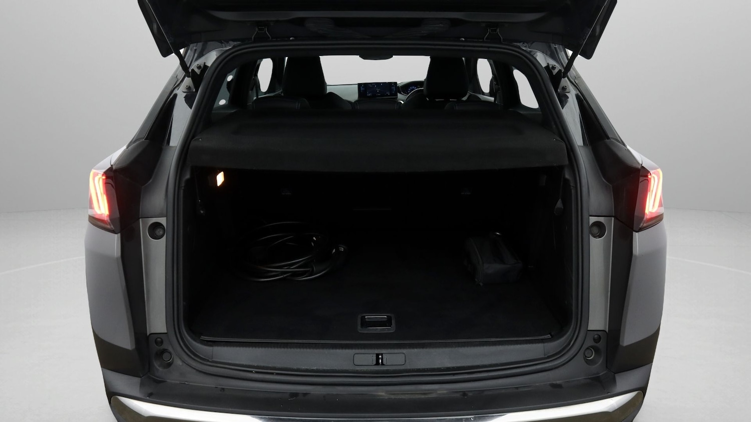 Used Peugeot 3008 2023 for sale - 77897227: Photo 17