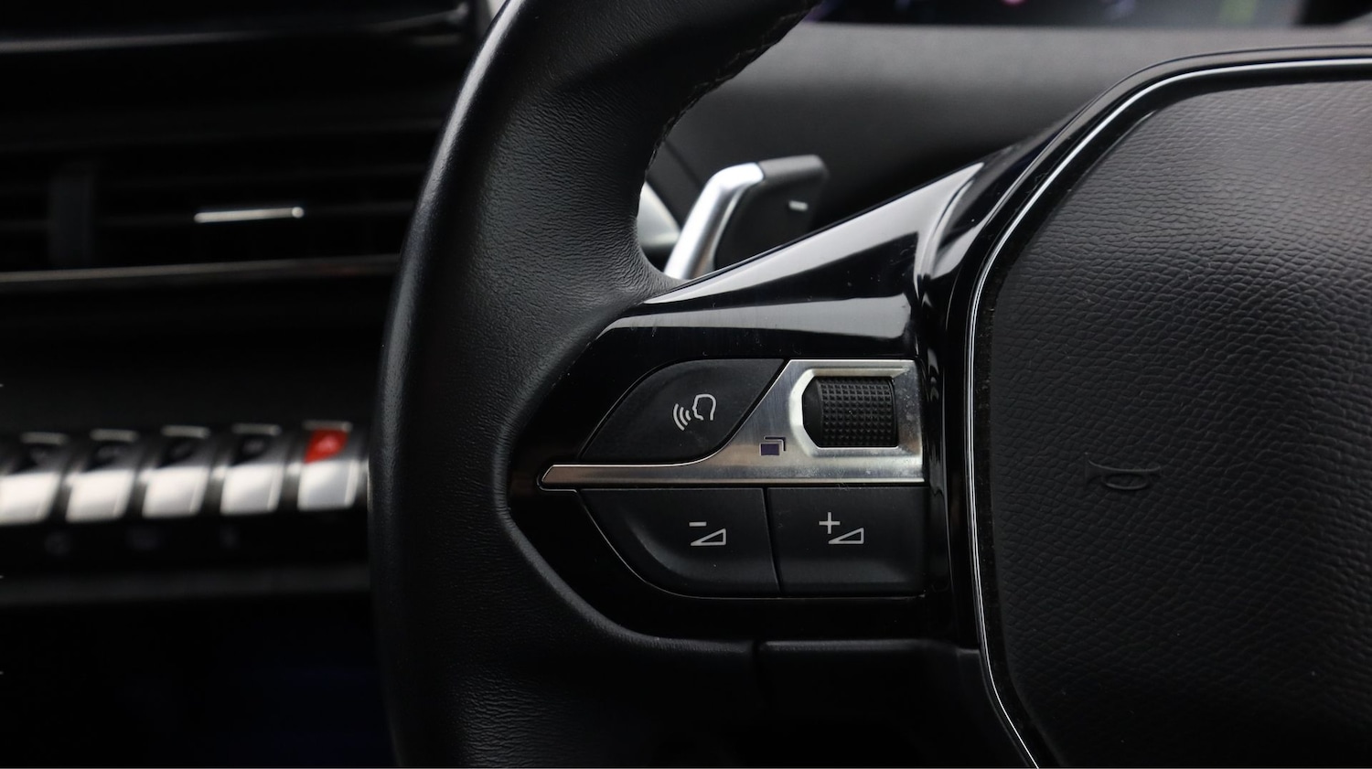 Used Peugeot 3008 2023 for sale - 77897227: Photo 20