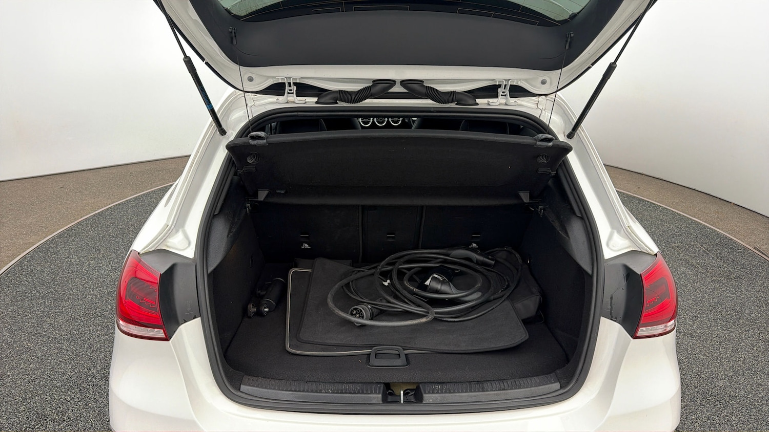 Used Mercedes-Benz A-Class 2022 for sale - 78162088: Photo 16