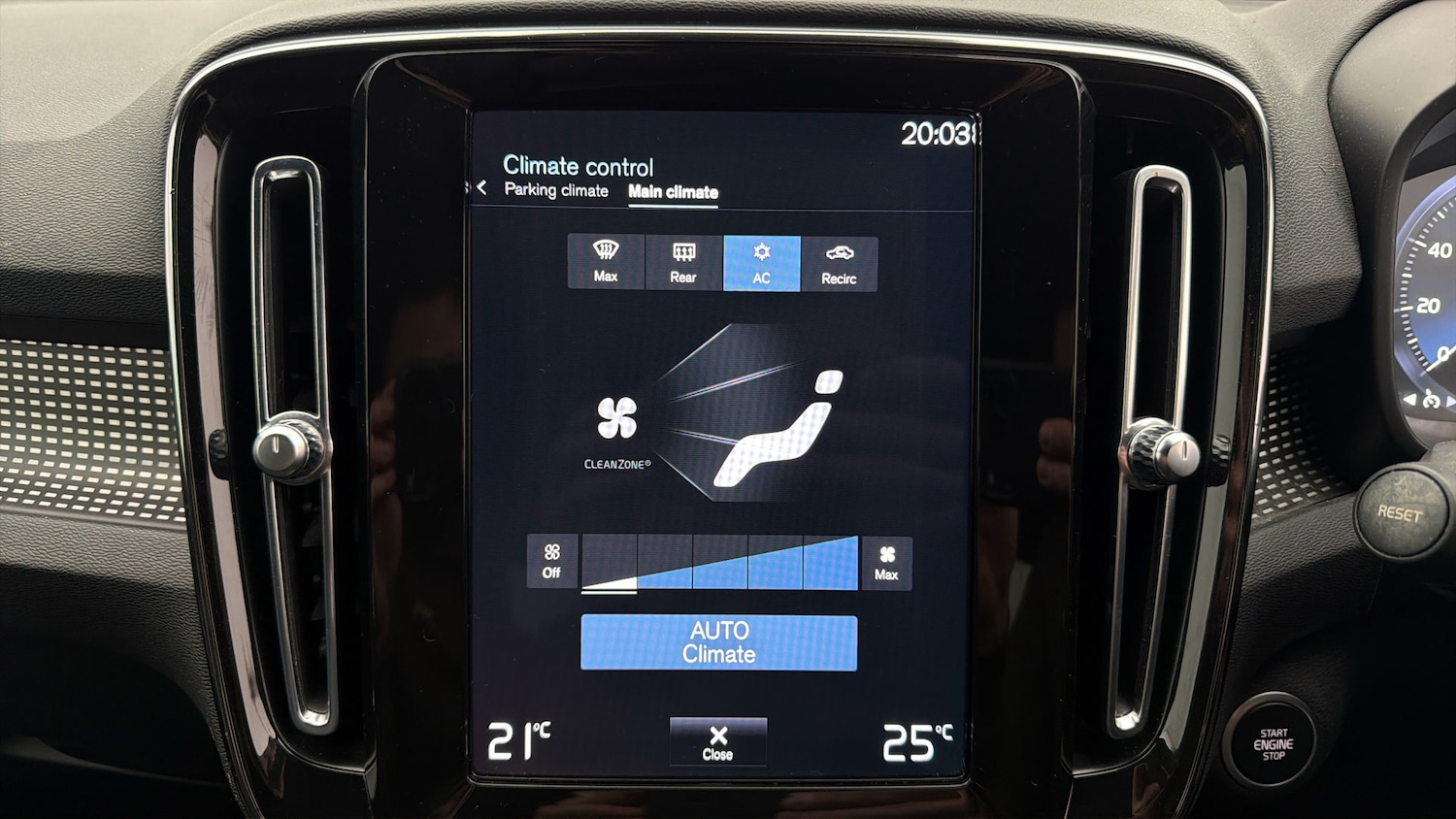 Used Volvo XC40 2021 for sale - 78197894: Photo 11