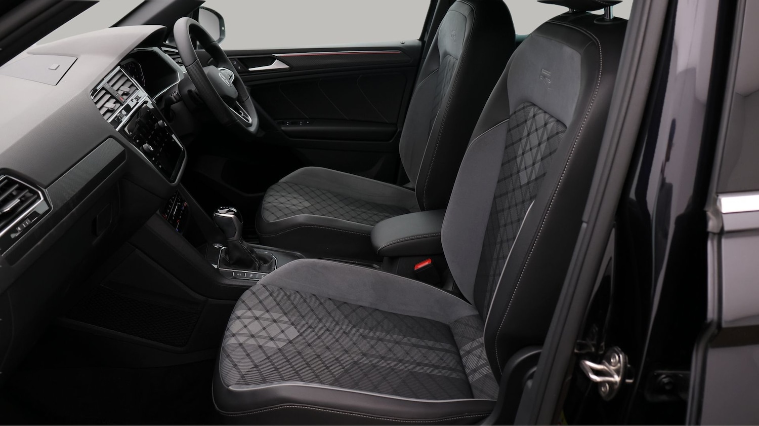 Used Volkswagen Tiguan 2020 for sale - 77690943: Photo 14