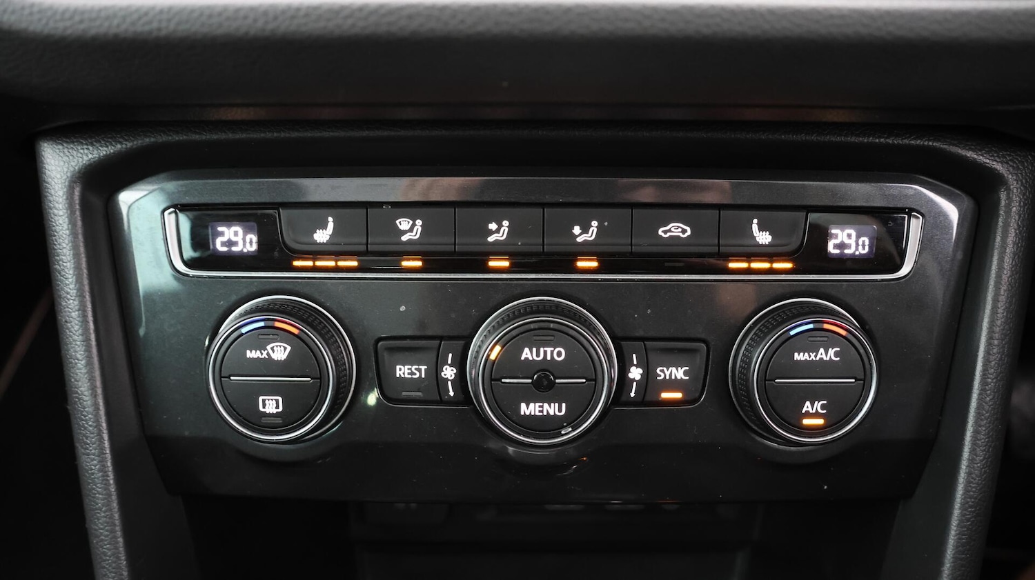 Used Volkswagen Tiguan 2019 for sale - 76381046: Photo 12