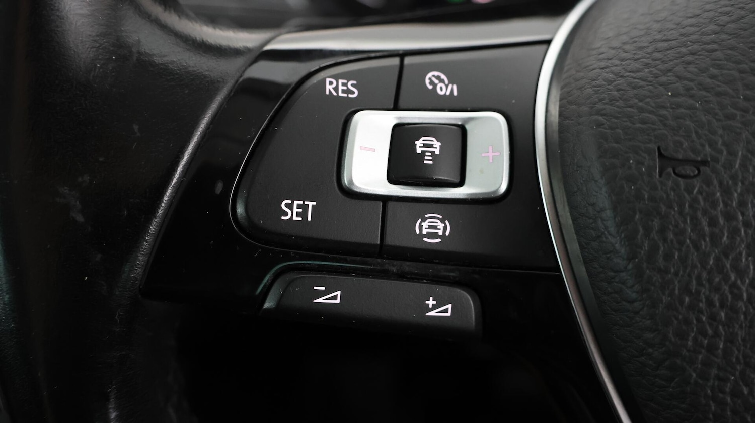 Used Volkswagen Tiguan 2019 for sale - 76381046: Photo 24