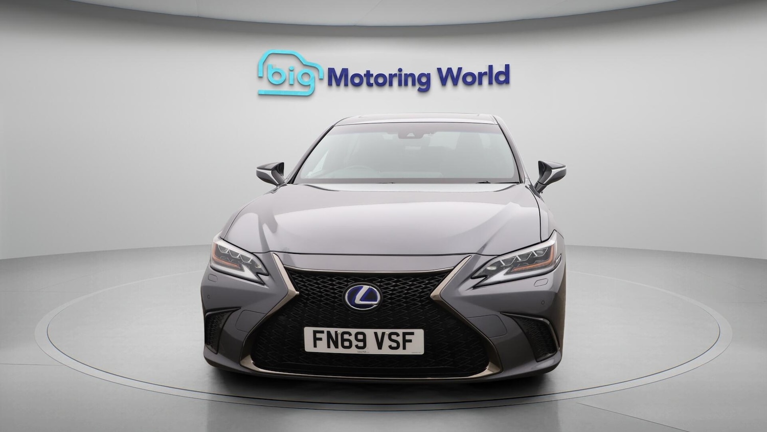 Used Lexus ES 2019 for sale - 76498654: Photo 2