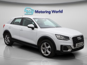 Audi - Q2