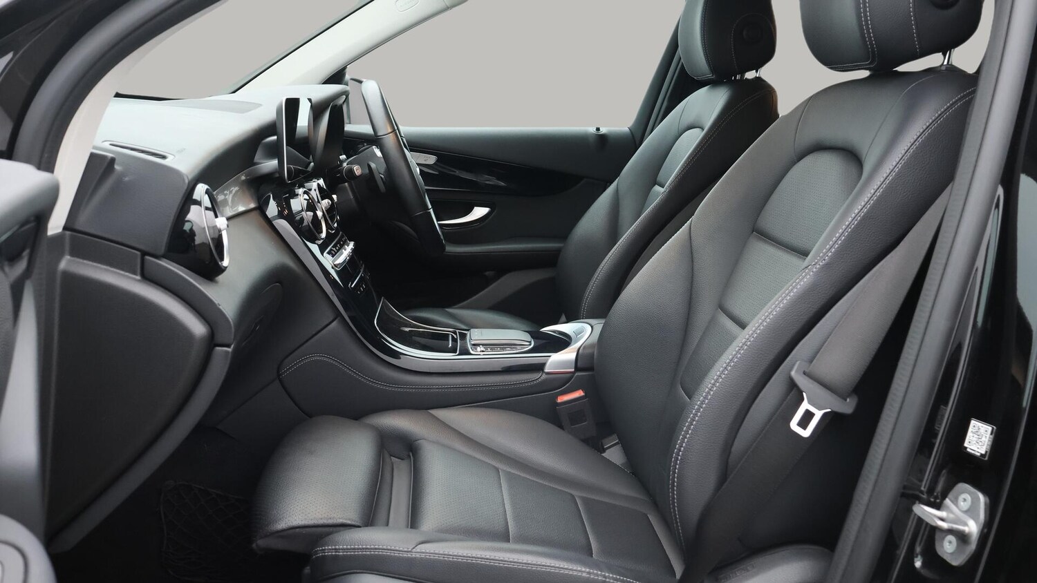 Used Mercedes-Benz GLC 2020 for sale - 76031592: Photo 14
