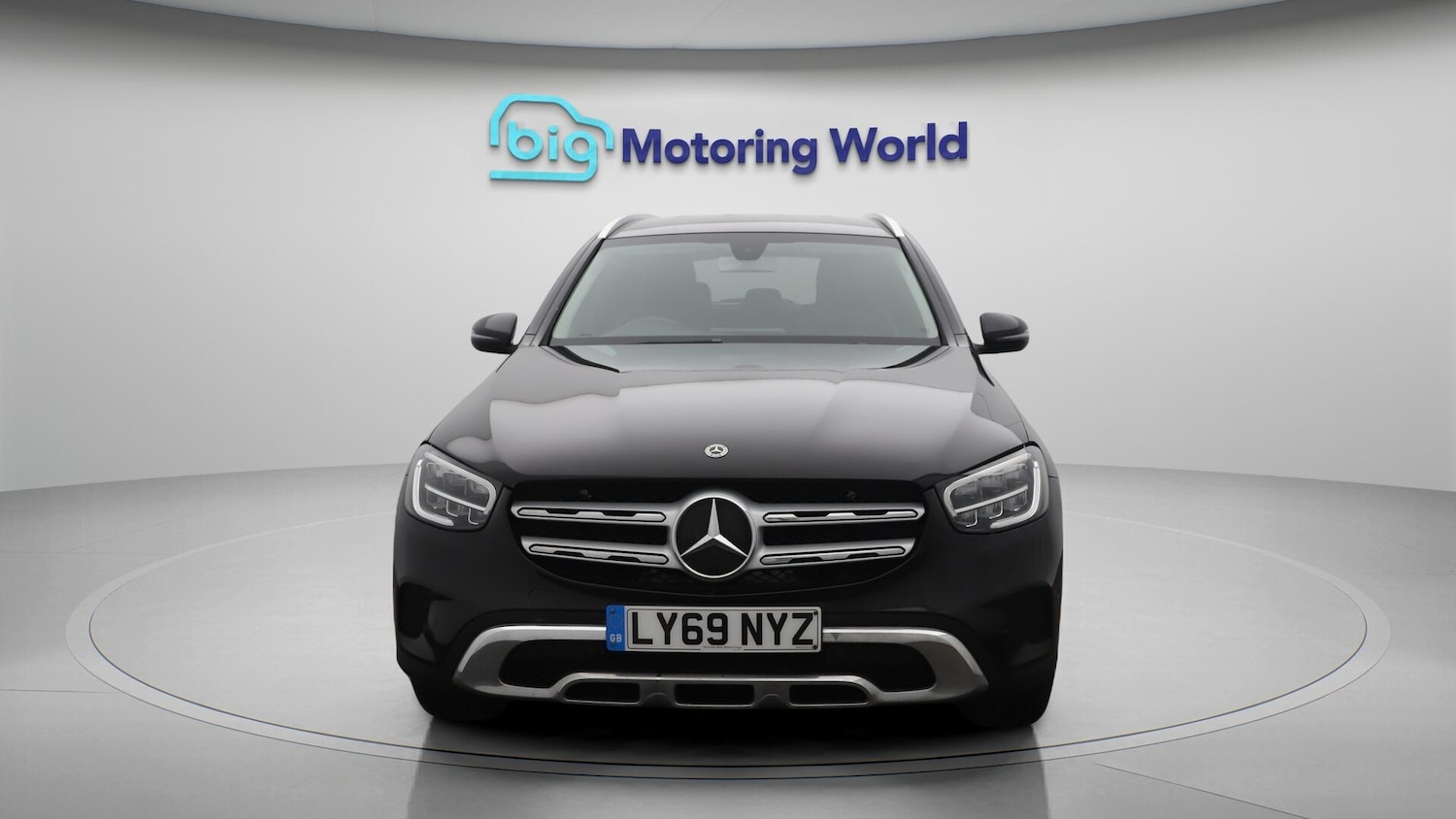 Used Mercedes-Benz GLC 2020 for sale - 76031592: Photo 2