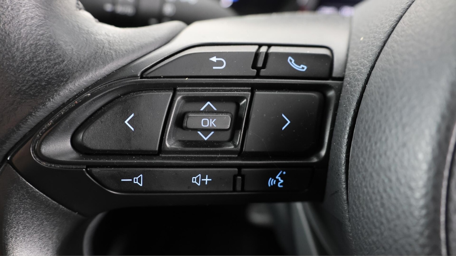 Used Toyota Yaris 2022 for sale - 76440834: Photo 24