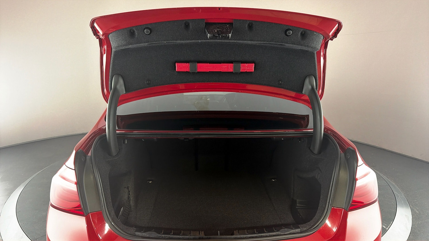 Used BMW 3 Series 2018 for sale - 77873402: Photo 16