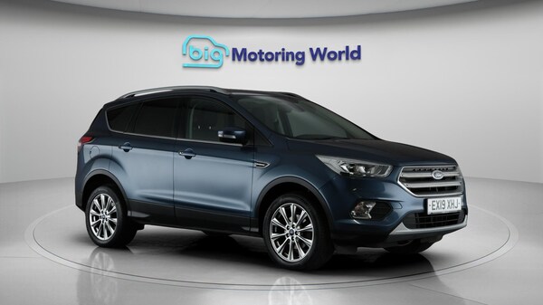 Used Ford Kuga 2019 for sale - 76283878: Photo 2