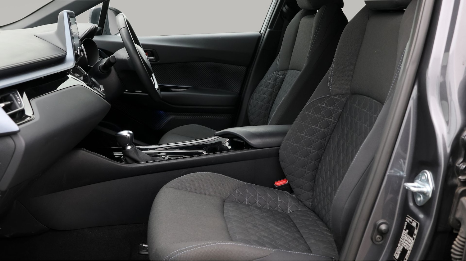 Used Toyota C-HR for sale - 77208141: Photo 14