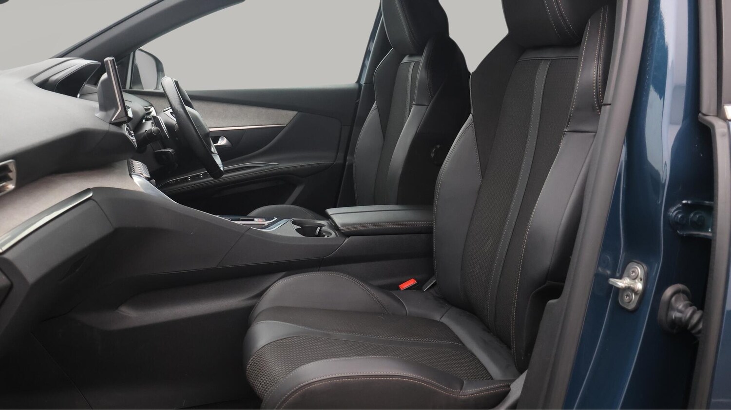 Used Peugeot 5008 2024 for sale - 76522409: Photo 14