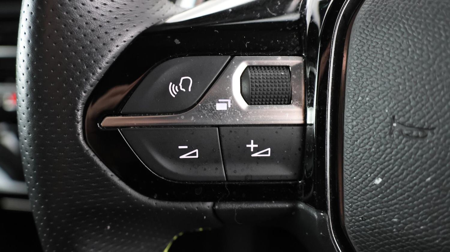 Used Peugeot 2008 2021 for sale - 76441261: Photo 26