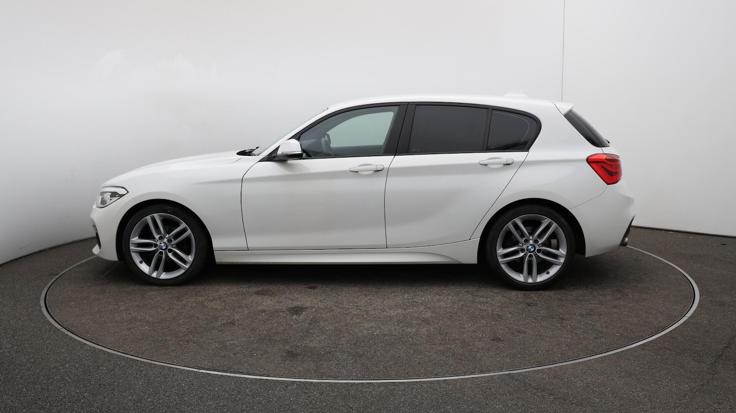 Used BMW 1 Series 2019 for sale - 76572021: Photo 64