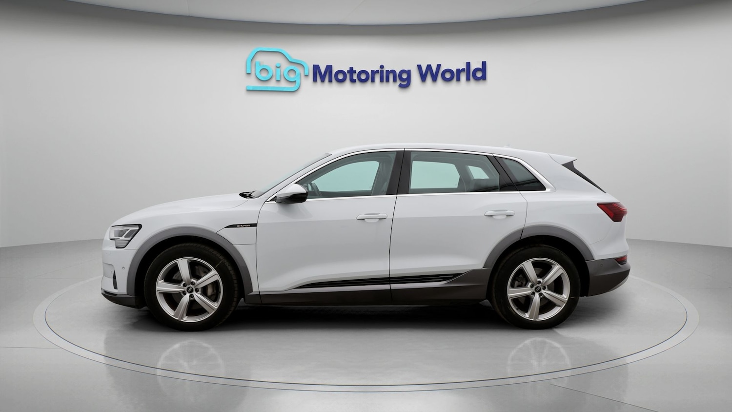 Used Audi e-tron for sale - 77182233: Photo 4