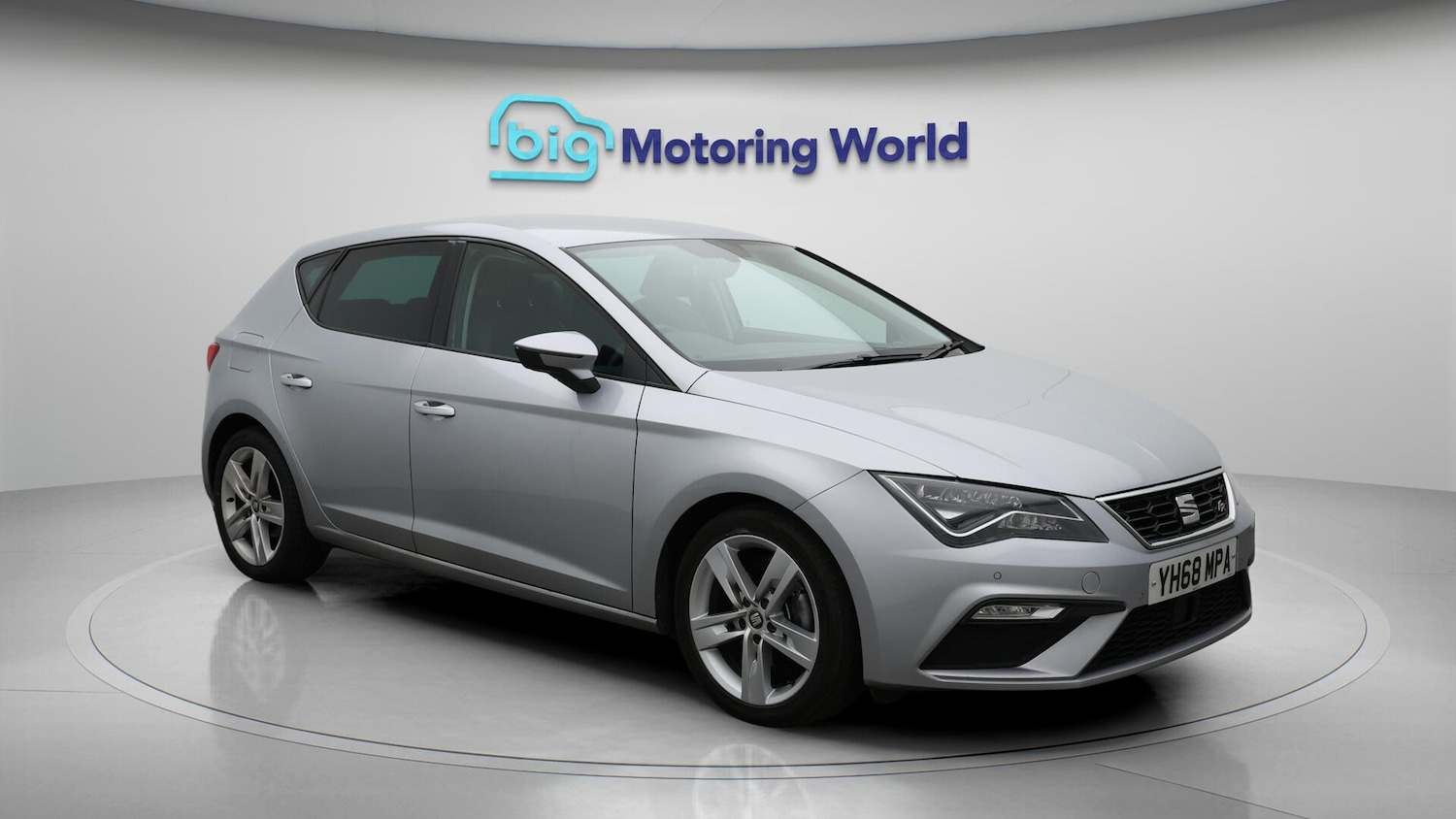 Used SEAT Leon 2019 for sale - 76689120: Photo 2