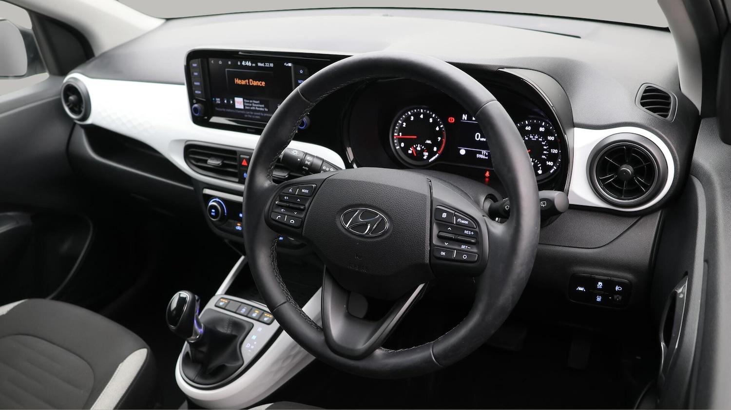 Used Hyundai i10 2022 for sale - 76370642: Photo 10