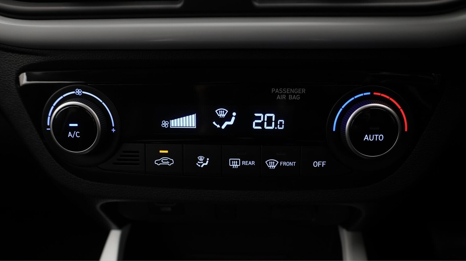 Used Hyundai i10 2022 for sale - 76370642: Photo 13