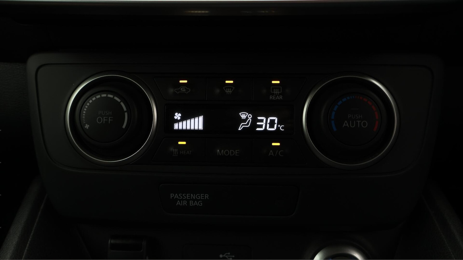 Used Nissan Leaf 2021 for sale - 76644729: Photo 12