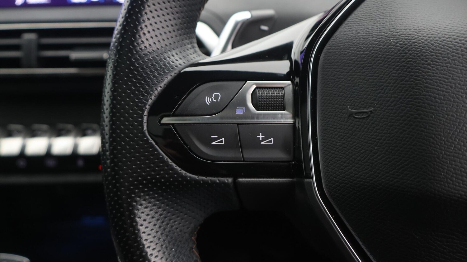 Used Peugeot 5008 2020 for sale - 76457343: Photo 29