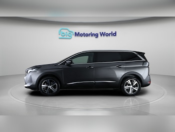 Used Peugeot 5008 2023 for sale - 79368057: Photo