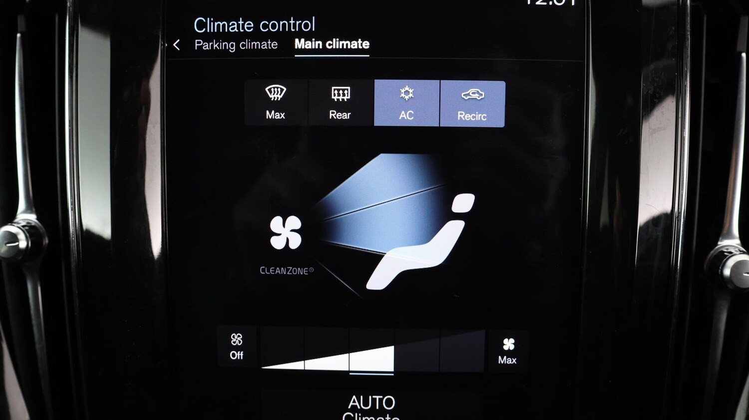 Used Volvo XC60 for sale - 76765355: Photo 13