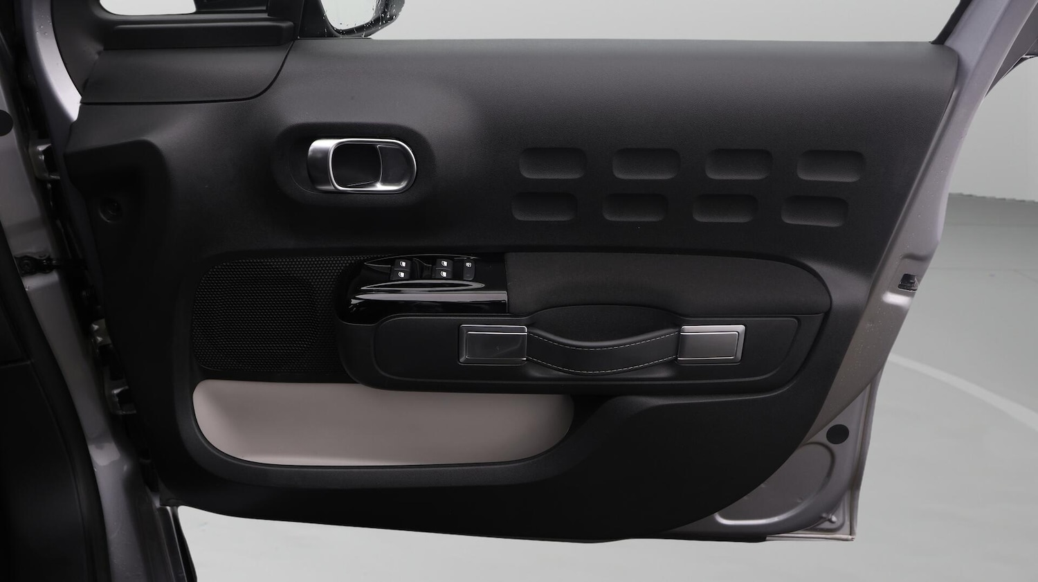 Used Citroen C3 2023 for sale - 76715600: Photo 16