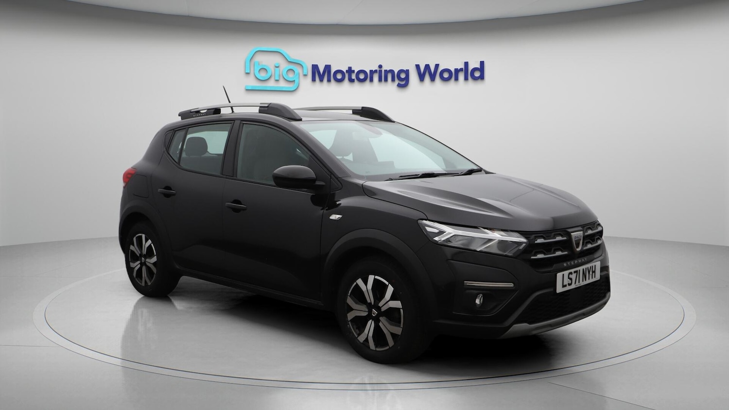 Used Dacia Sandero Stepway 2021 for sale - 76499290: Photo 2