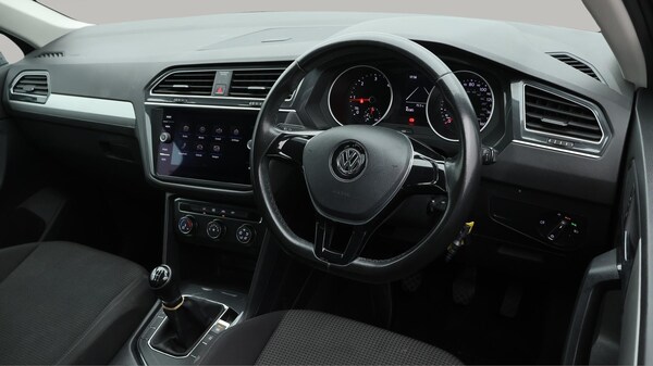 Used Volkswagen Tiguan 2019 for sale - 76247842: Photo 10