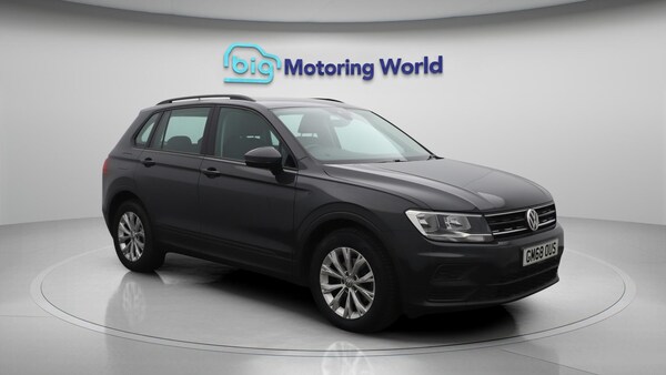 Used Volkswagen Tiguan 2019 for sale - 76247842: Photo 2