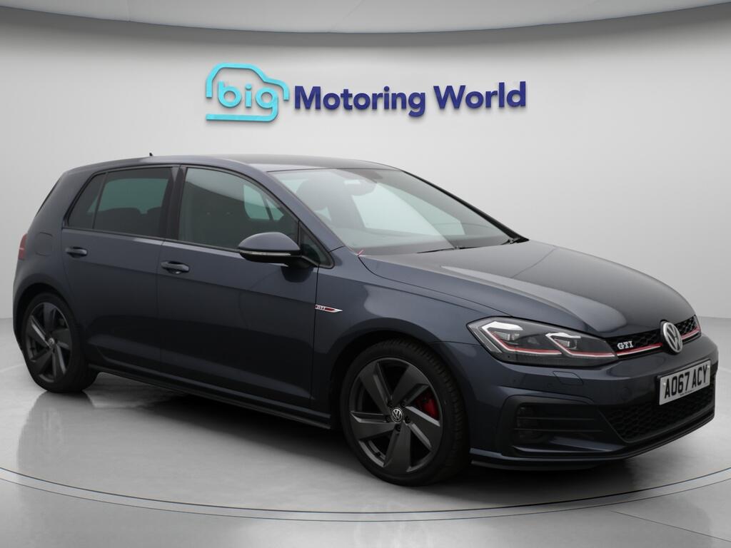 Used Volkswagen Golf 2017 for sale - 76260072: Photo 1
