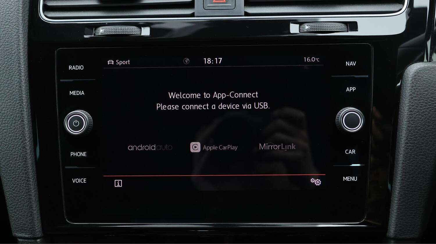 Used Volkswagen Golf 2017 for sale - 76260072: Photo 28