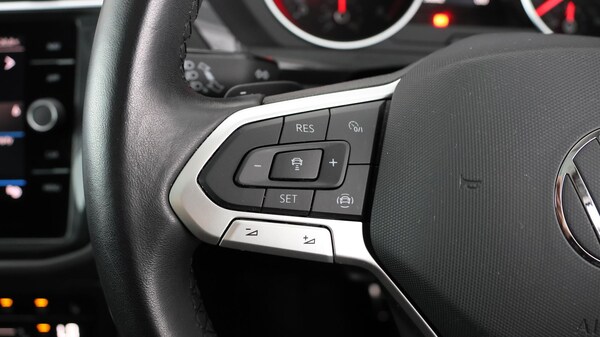 Used Volkswagen Tiguan 2021 for sale - 75990725: Photo 24