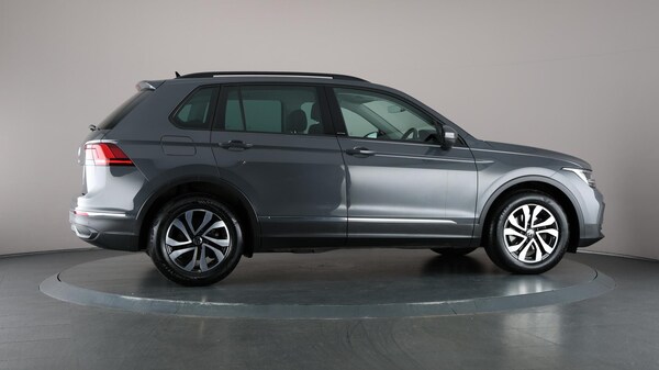 Used Volkswagen Tiguan 2021 for sale - 75990725: Photo 64