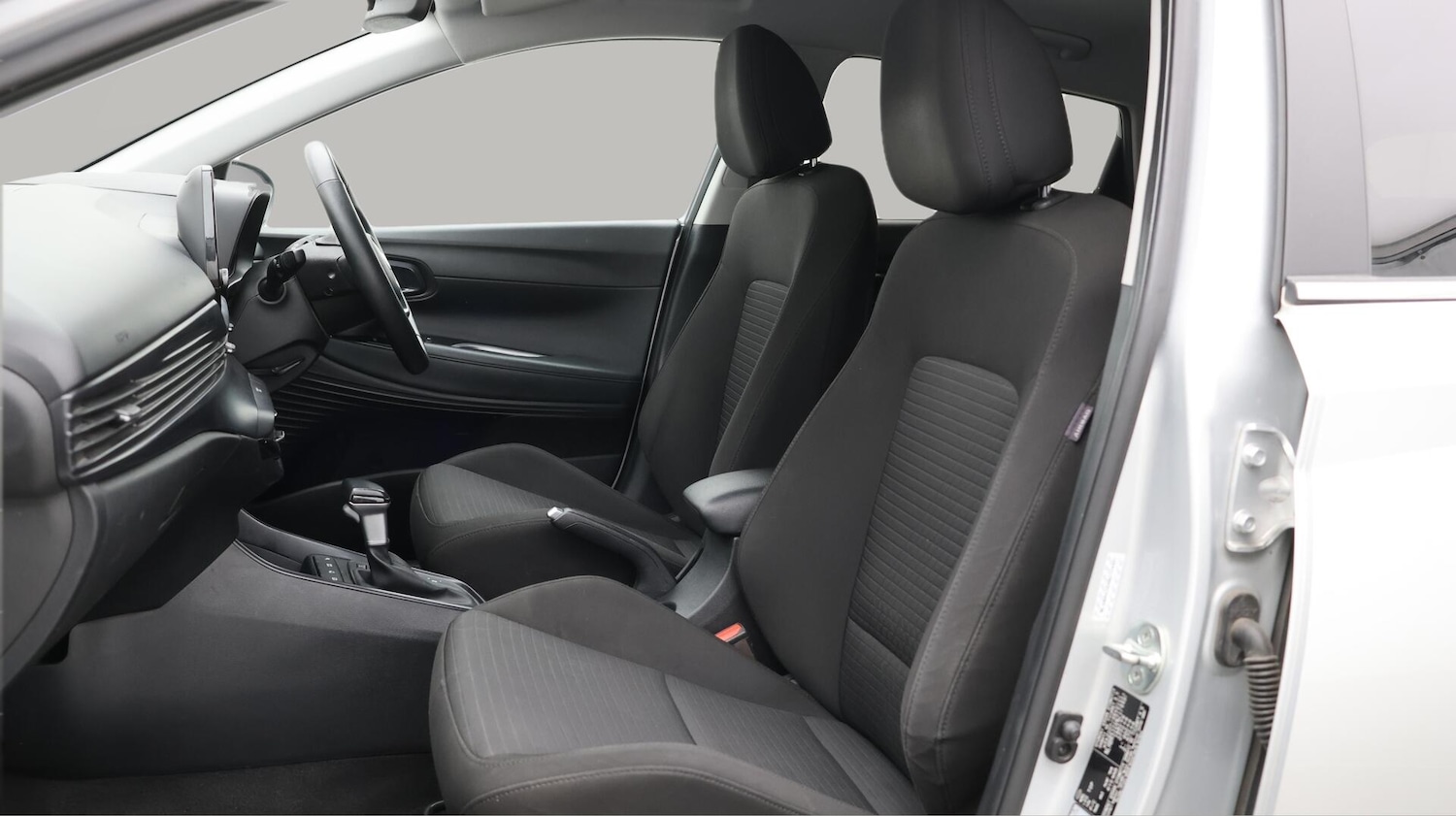 Used Hyundai i20 2022 for sale - 76701330: Photo 15