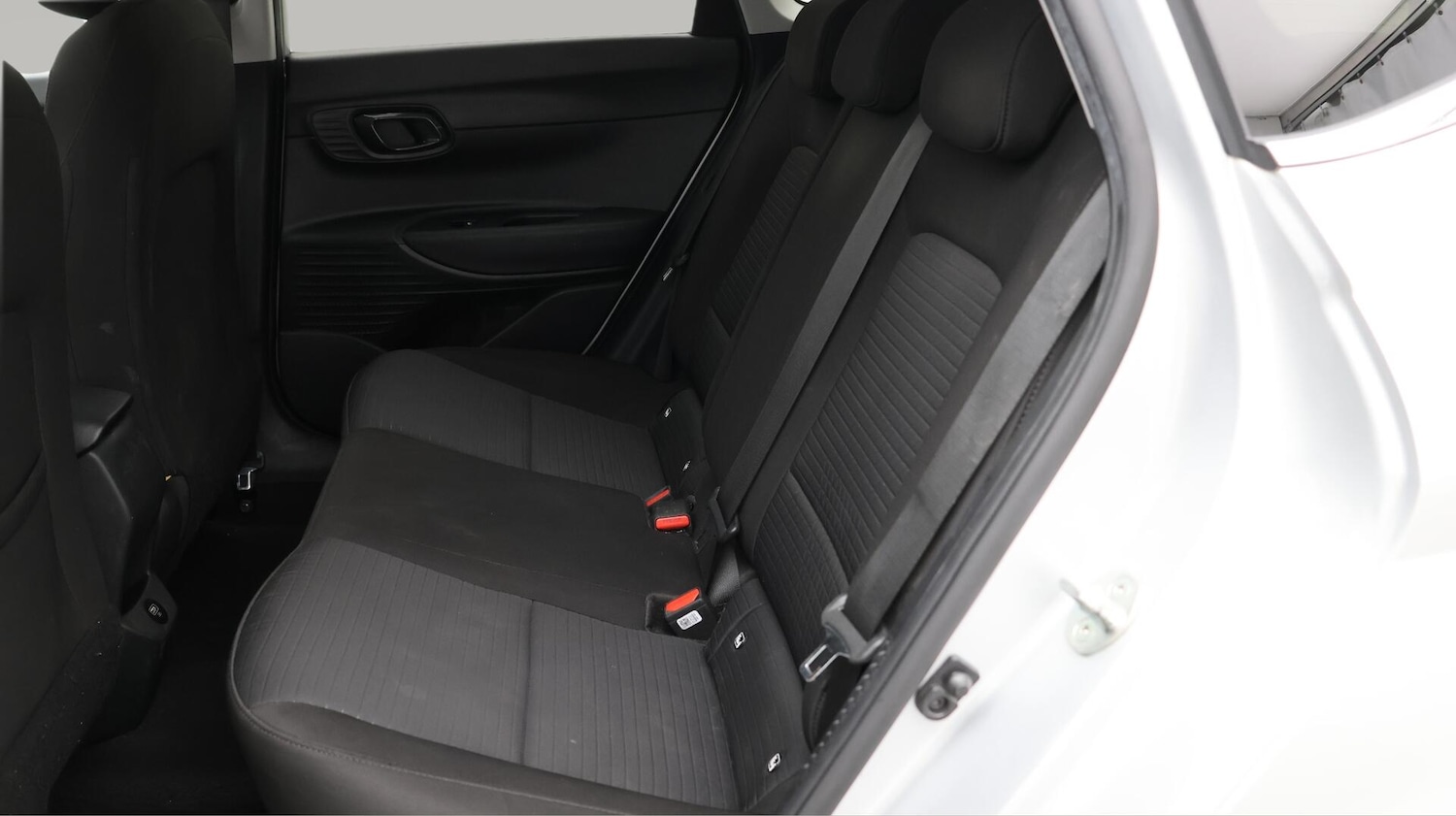 Used Hyundai i20 2022 for sale - 76701330: Photo 17