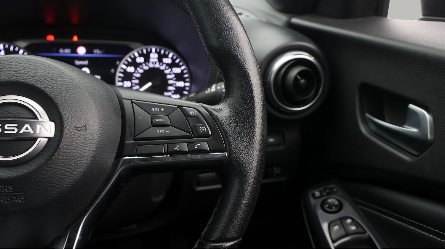 Used Nissan Juke 2023 for sale - 77669147: Photo 25