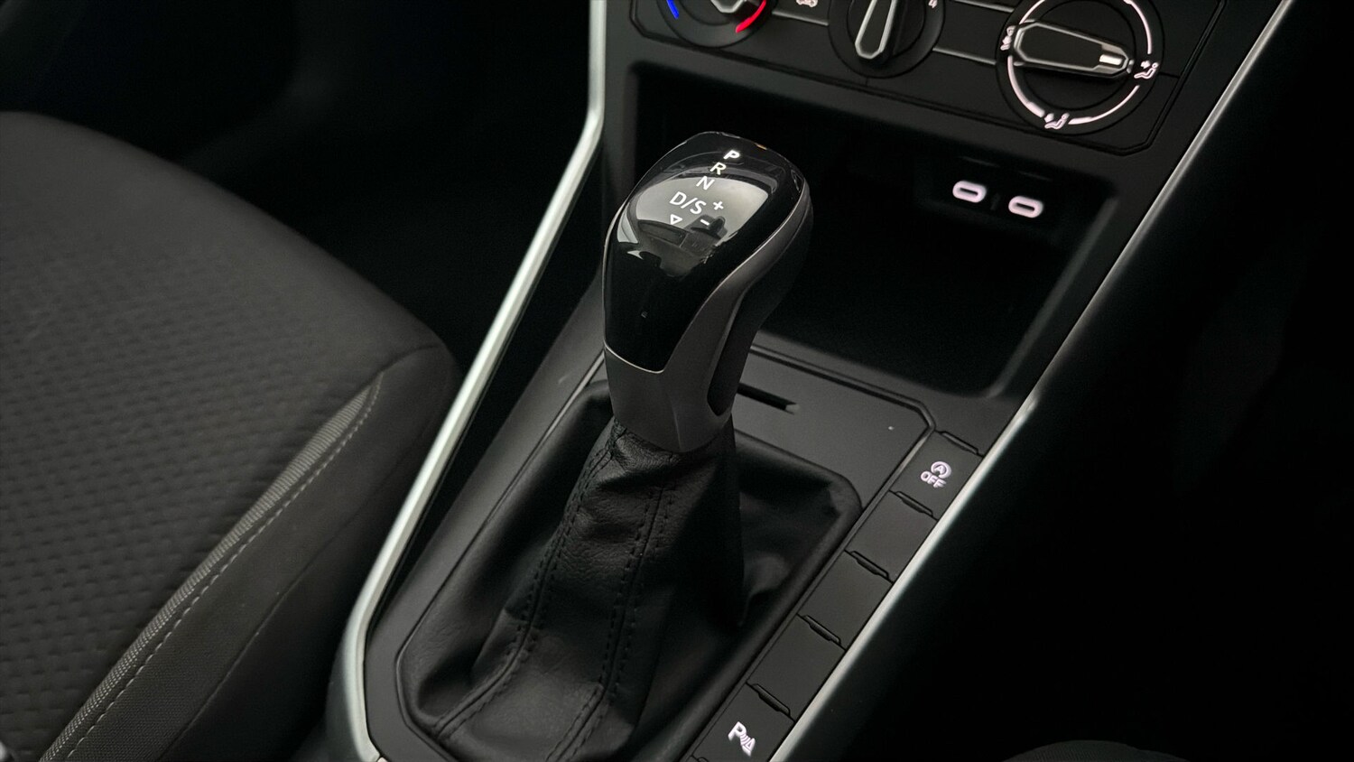 Used Volkswagen Polo 2022 for sale - 77888298: Photo 16