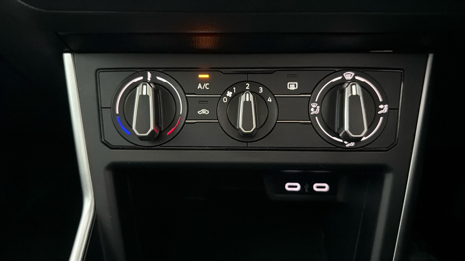 Used Volkswagen Polo 2022 for sale - 77888298: Photo 2