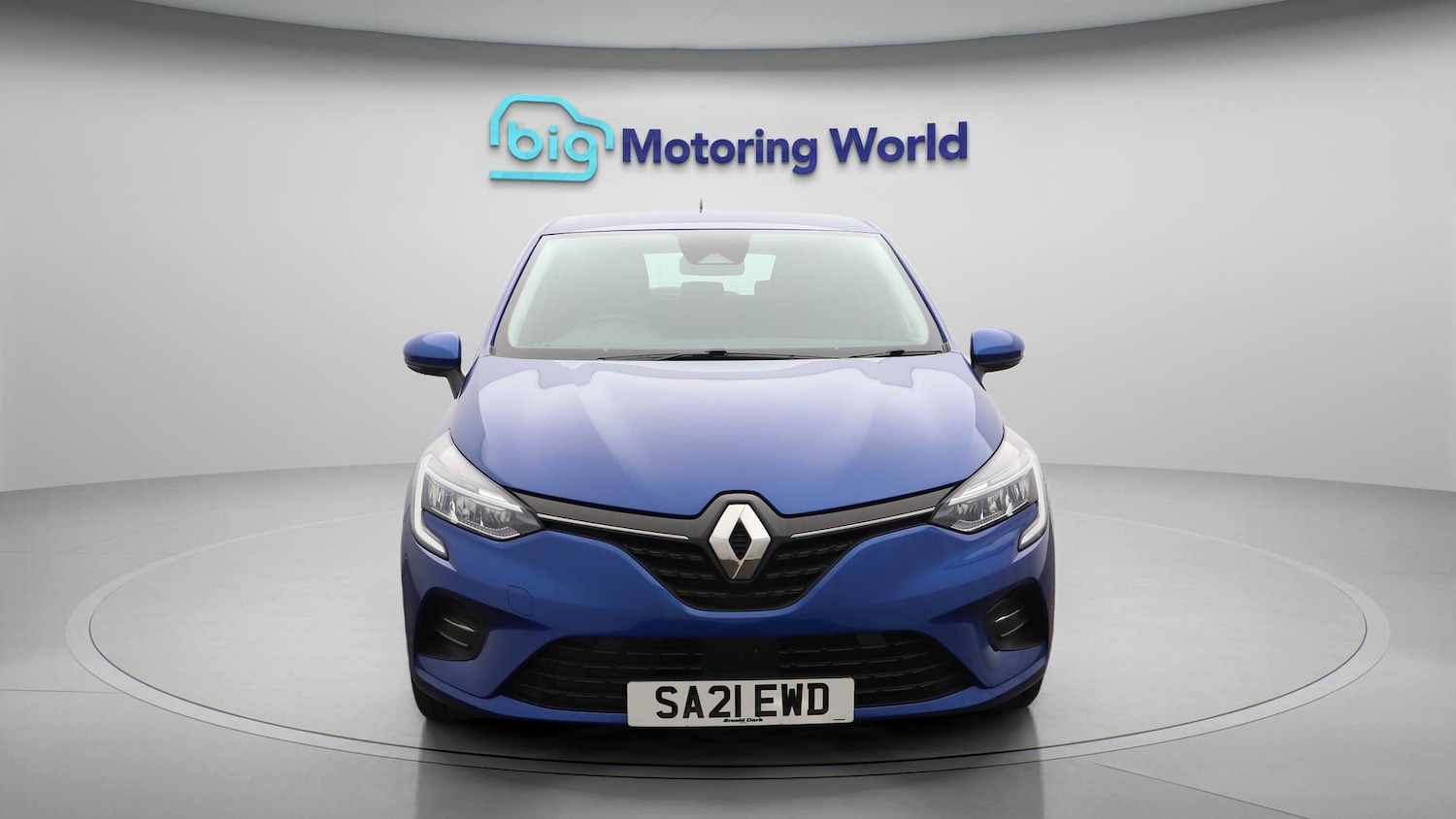 Used Renault Clio 2021 for sale - 76562517: Photo 3