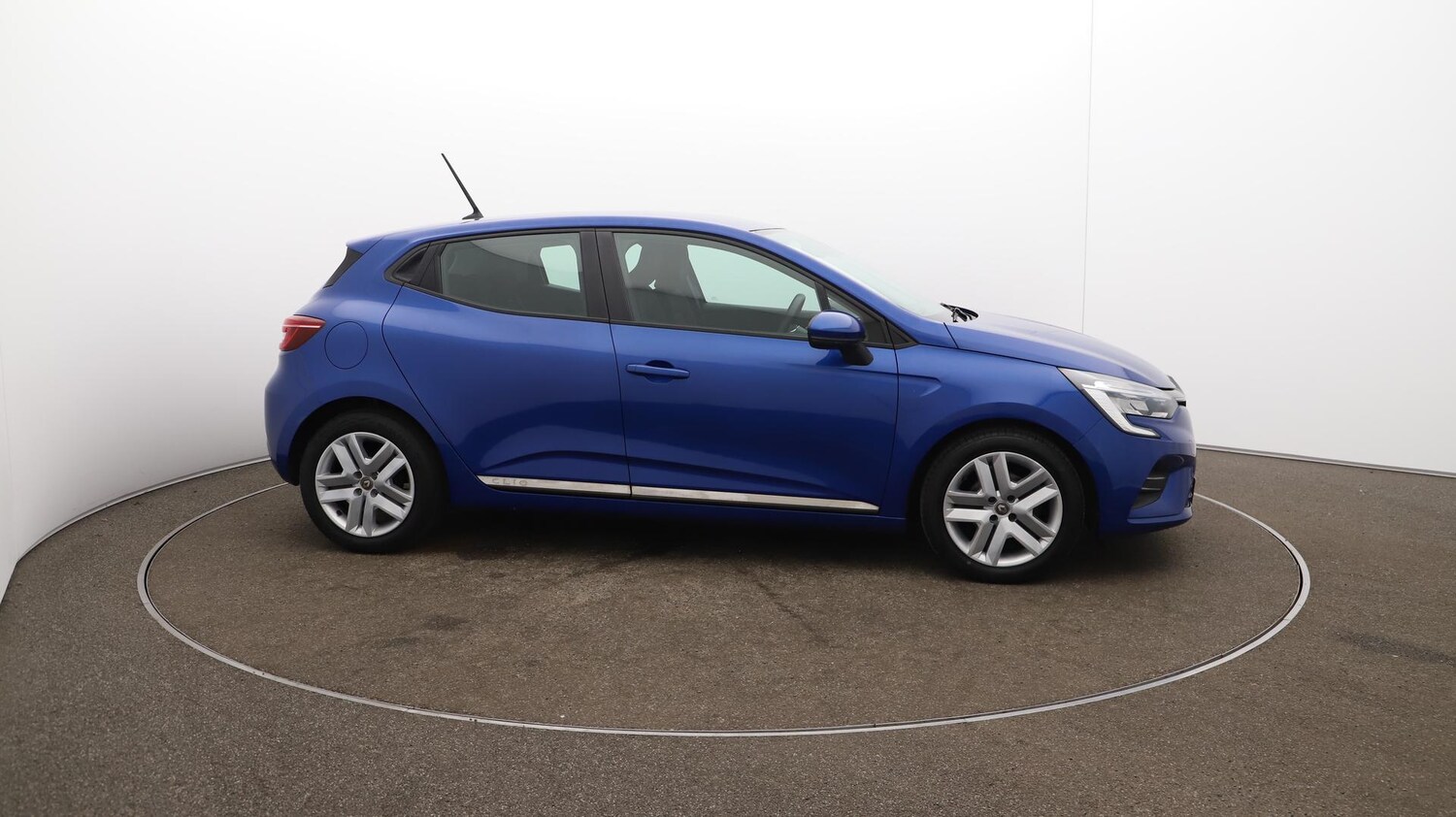 Used Renault Clio 2021 for sale - 76562517: Photo 46
