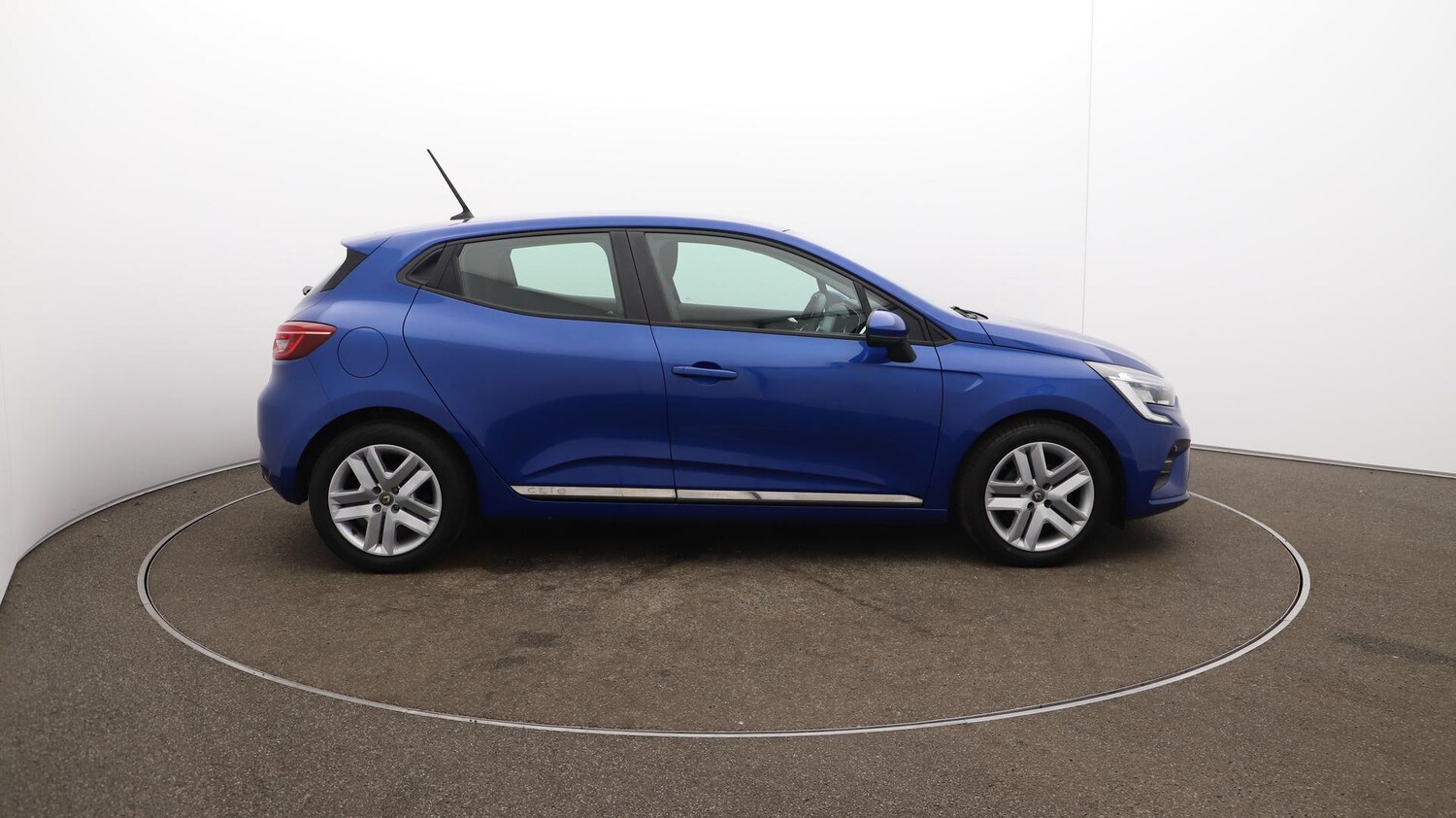 Used Renault Clio 2021 for sale - 76562517: Photo 47