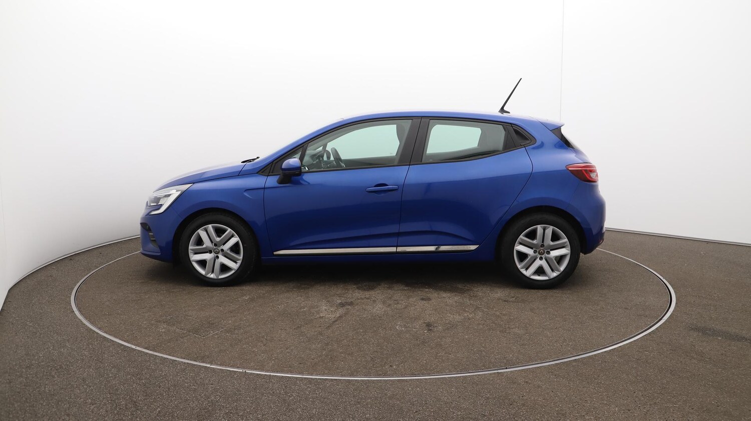 Used Renault Clio 2021 for sale - 76562517: Photo 62